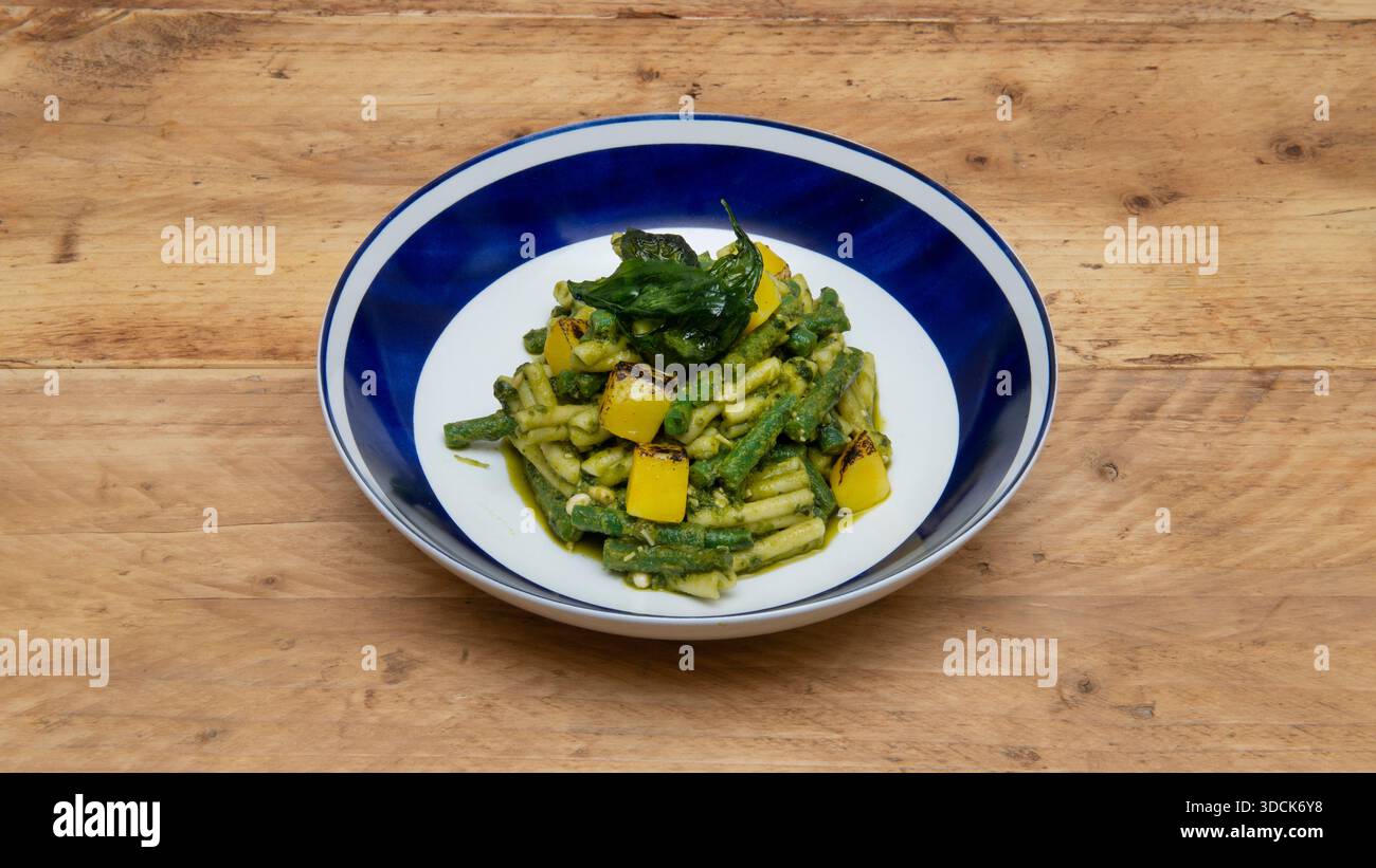 Cibo. Casa recce pesto con fagiolini Foto Stock