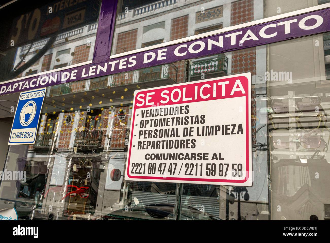 Puebla Mexico, Centro Historico, centro storico, Avenida Reforma, negozio di optica Help Wanted, vendita di lavori di optometria, consegna di detergenti, magazzino Foto Stock