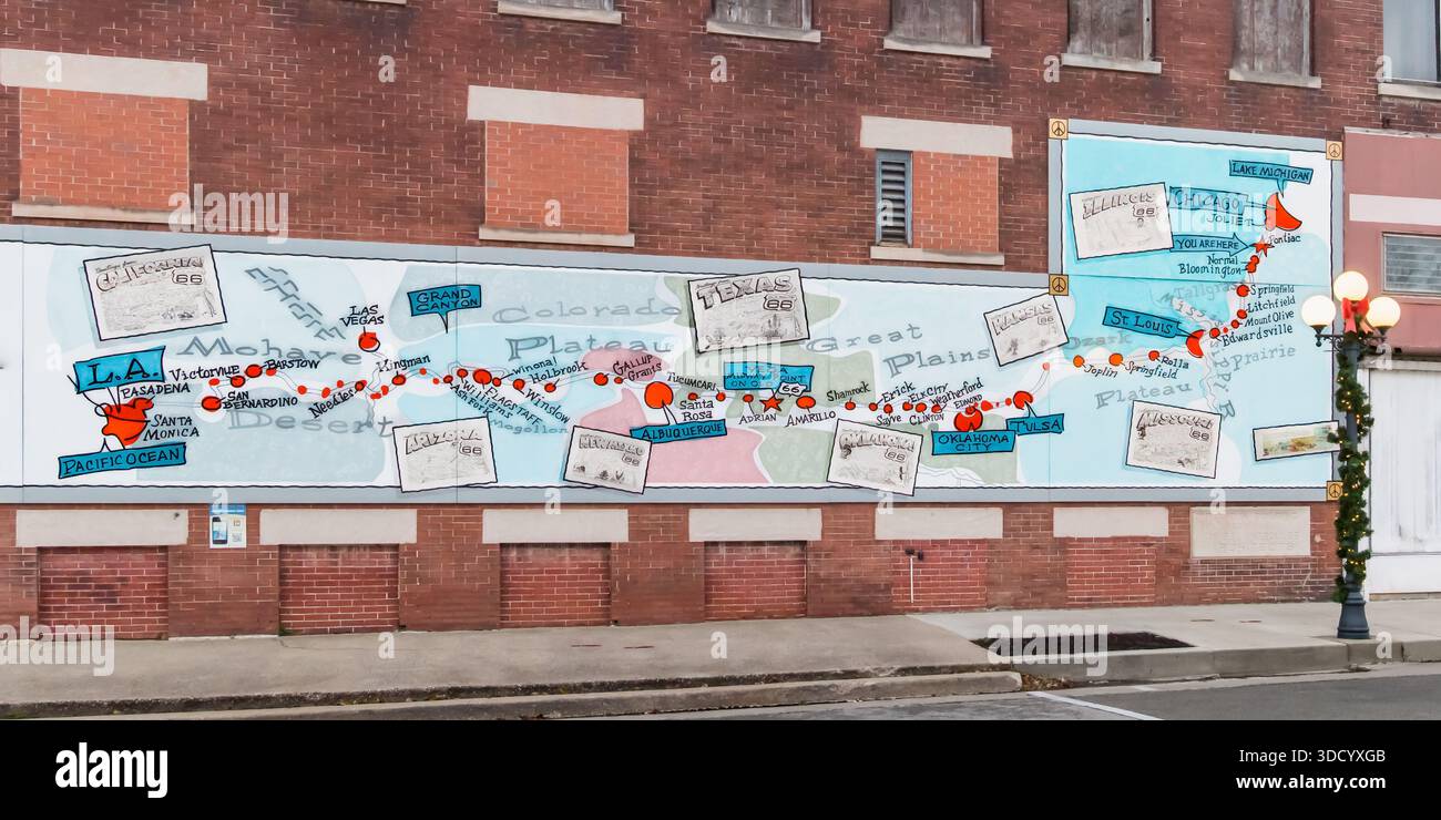 Sulla ROUTE 66, Un murale della Route 66, Rathburn Building, Pontiac, Illinois Foto Stock