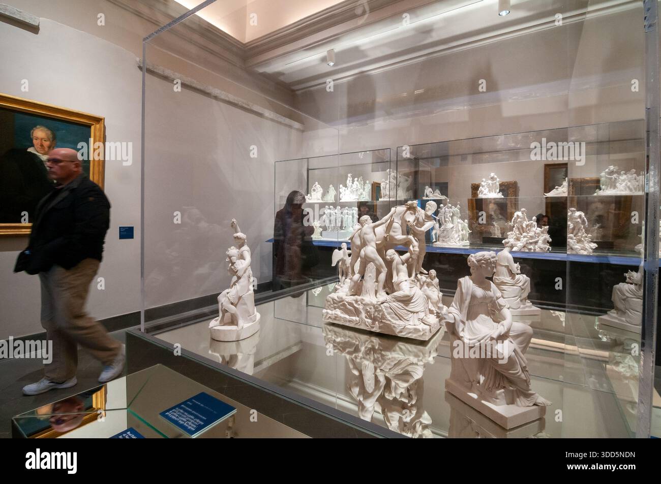 Il XIX secolo a Napoli. Una mostra nelle nuove sale del museo della Certosa di San Martino. Collezione di ceramiche artistiche. Foto Stock