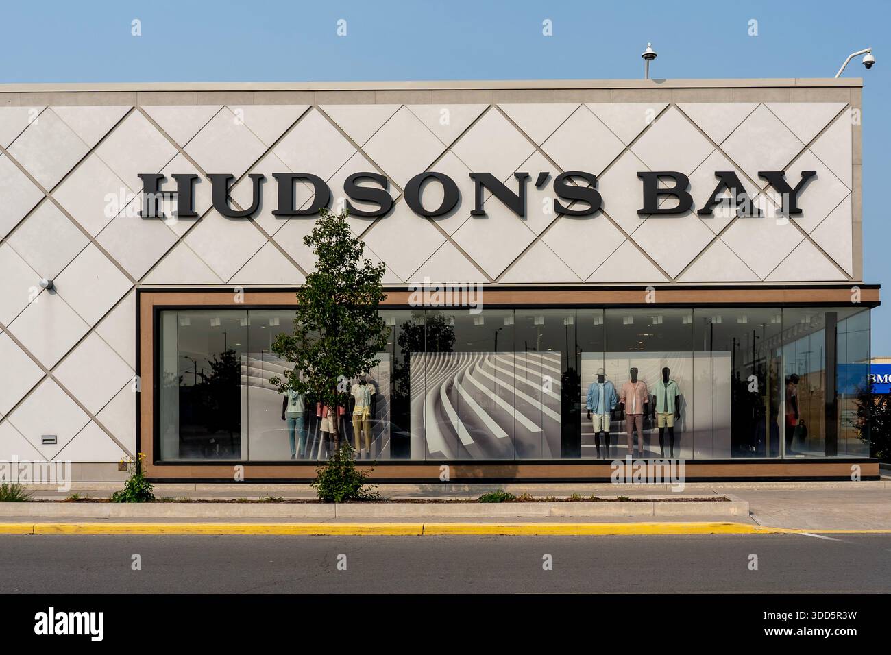 Un negozio di Hudson's Bay è esposto a Richmond Hill, Ontario, Canada, il 16 settembre 2020 Foto Stock