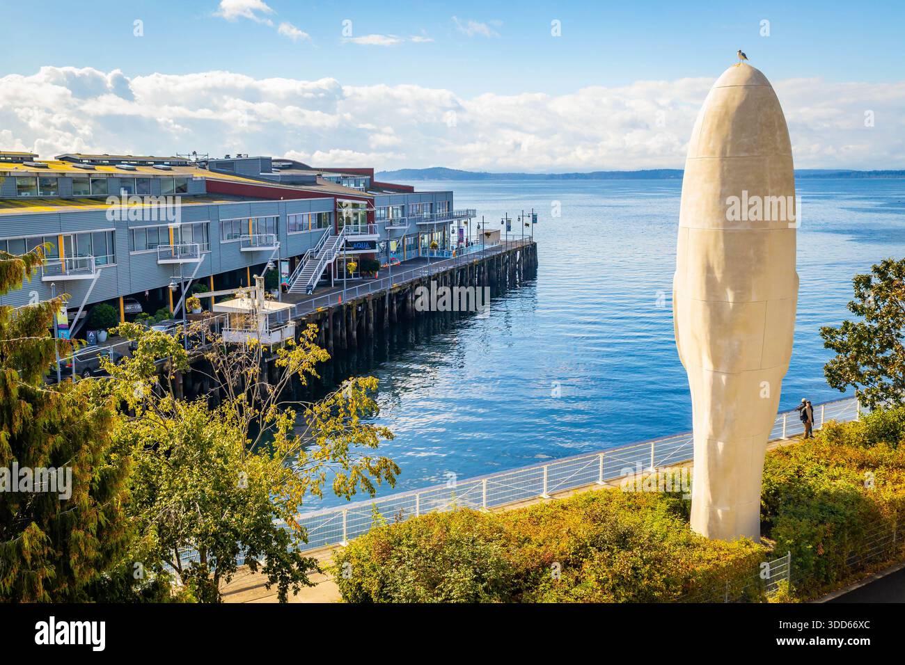 Seattle, Washington, Stati Uniti - 21 settembre 2025: Primo piano dell'Olympic Sculpture Park a Seattle. Foto Stock