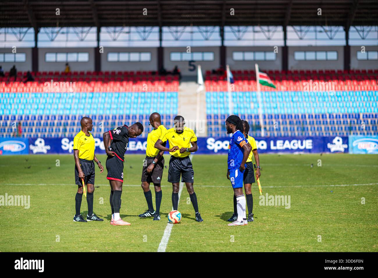Nairobi, Kenya 22 dicembre 2025, Ulinzi Stars 3 posta Rangers 0 Ulinzi Sports Complex Stadium Langata Road Foto Stock