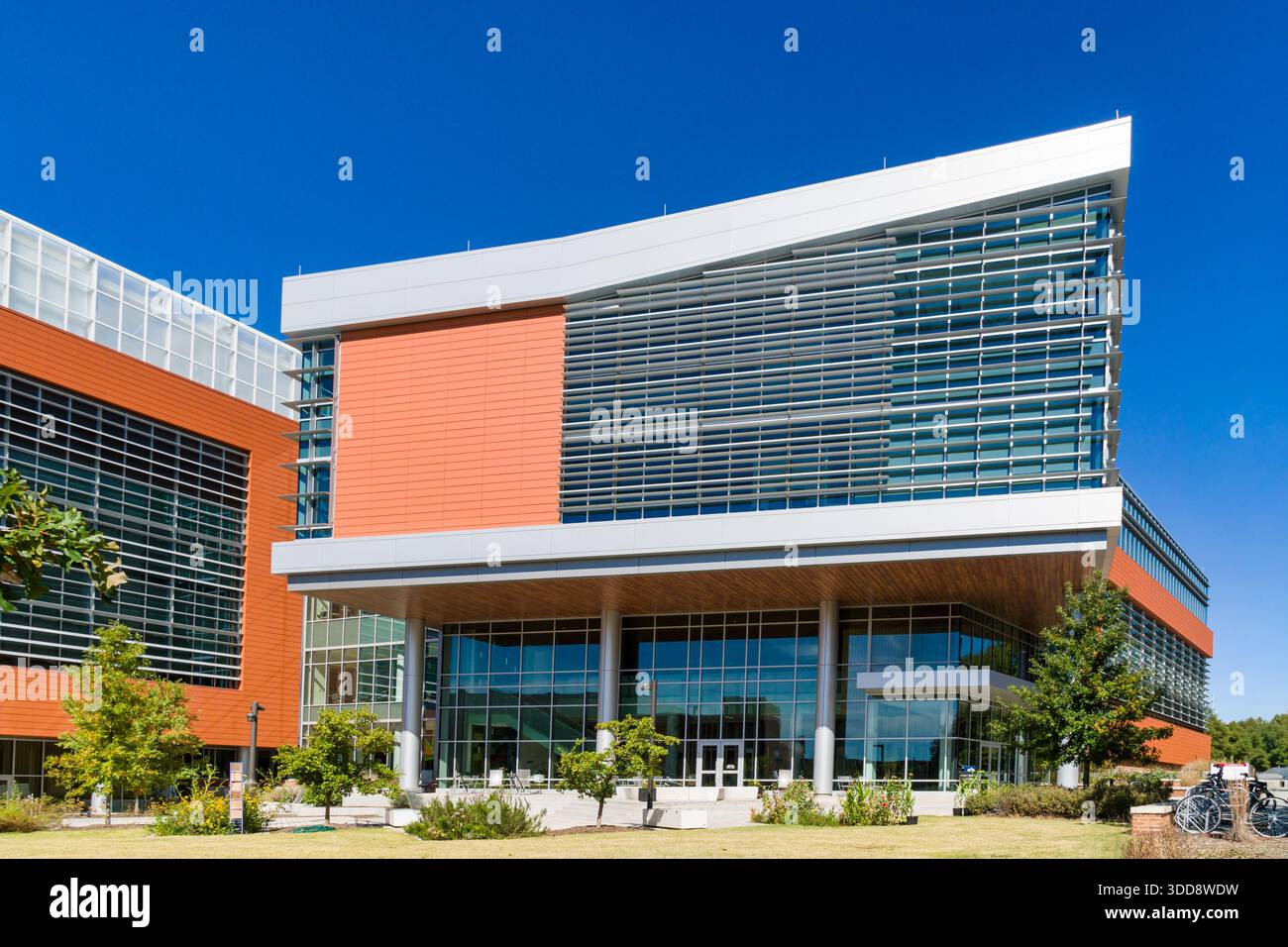 Raleigh, North Carolina, USA, 24 ottobre 2025: Plant Science Building nel campus della North Carolina State University. Foto Stock