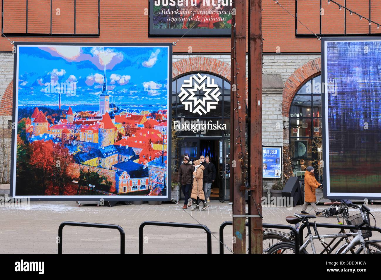 Telliskivi città creativa, in un ex complesso industriale, con gallerie, negozi, Start-up, ristoranti e Street art, a Tallinn, Estonia. Foto Stock