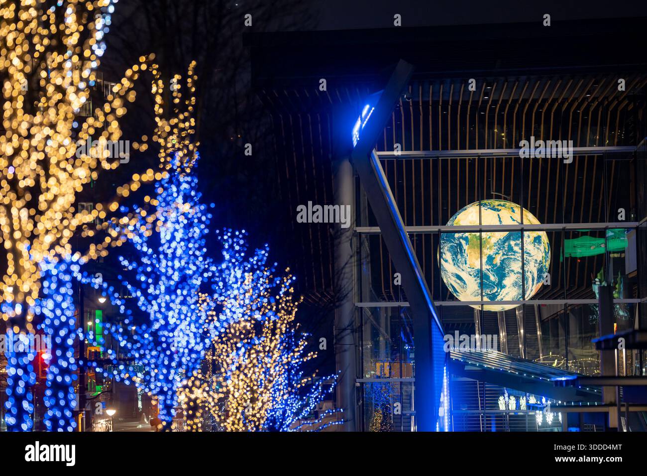 Girofaro Globe, Vancouver Convention Centre West, Vancouver, British Columbia, Canada Foto Stock