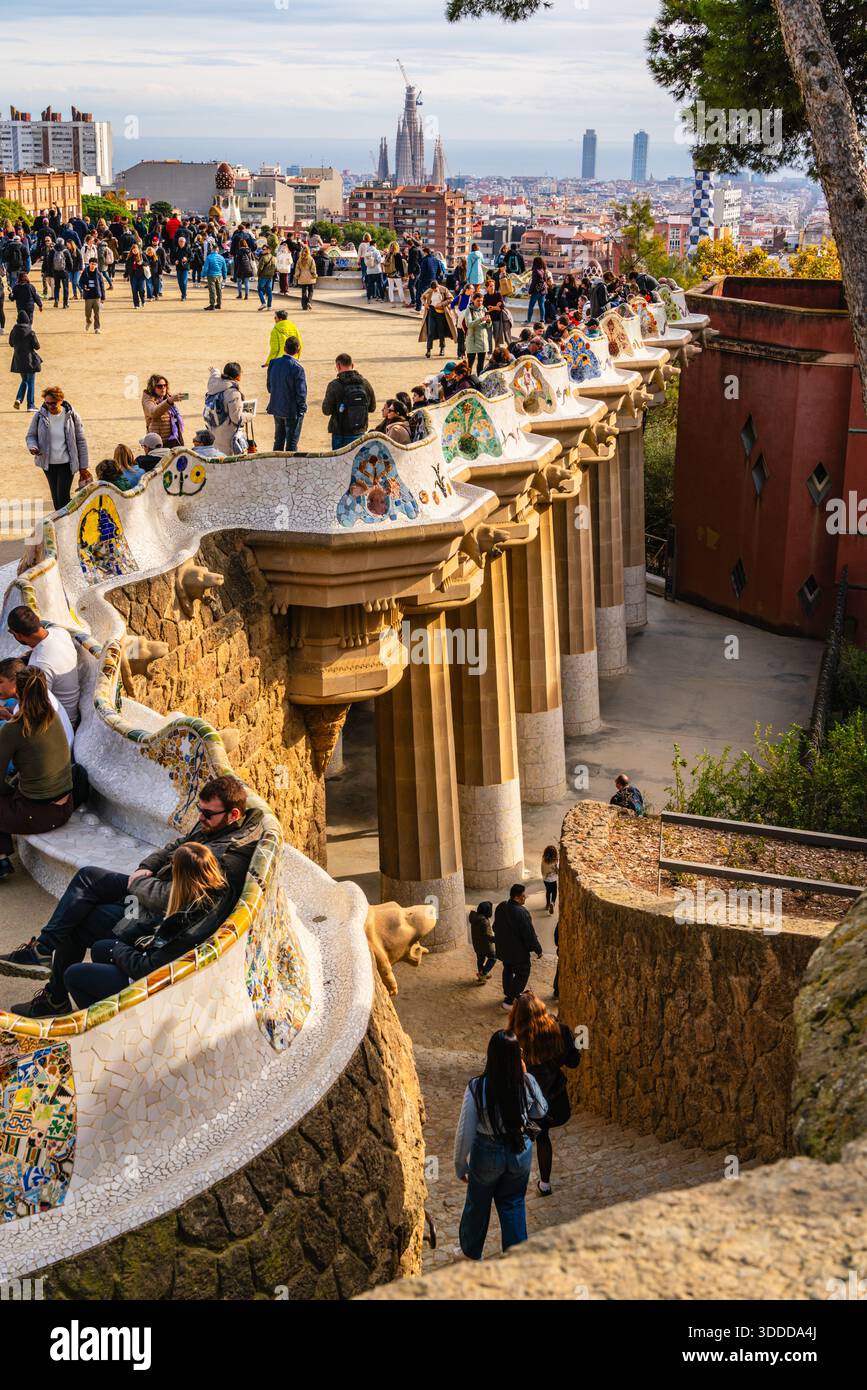 Il famoso Parco Guell di Barcellona creato da Antoni Gaudí Foto Stock