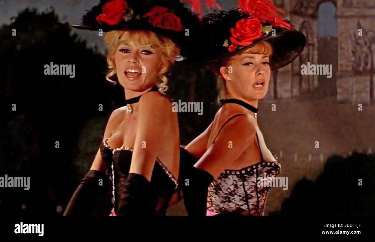 VIVA MARIA! 1965 United Artists film con Brigitte Bardot a sinistra e Jeanne Moreau Foto Stock