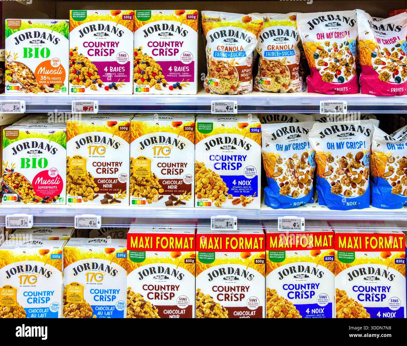 Pacchetti di cereali giordani per la colazione in vendita presso un supermercato Super-U - la Roche Posay, Vienne (86), Francia. Foto Stock