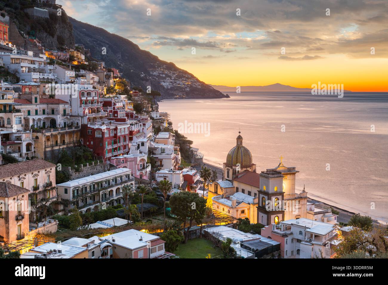 Positano, Italia lungo la Costiera Amalfitana Foto Stock