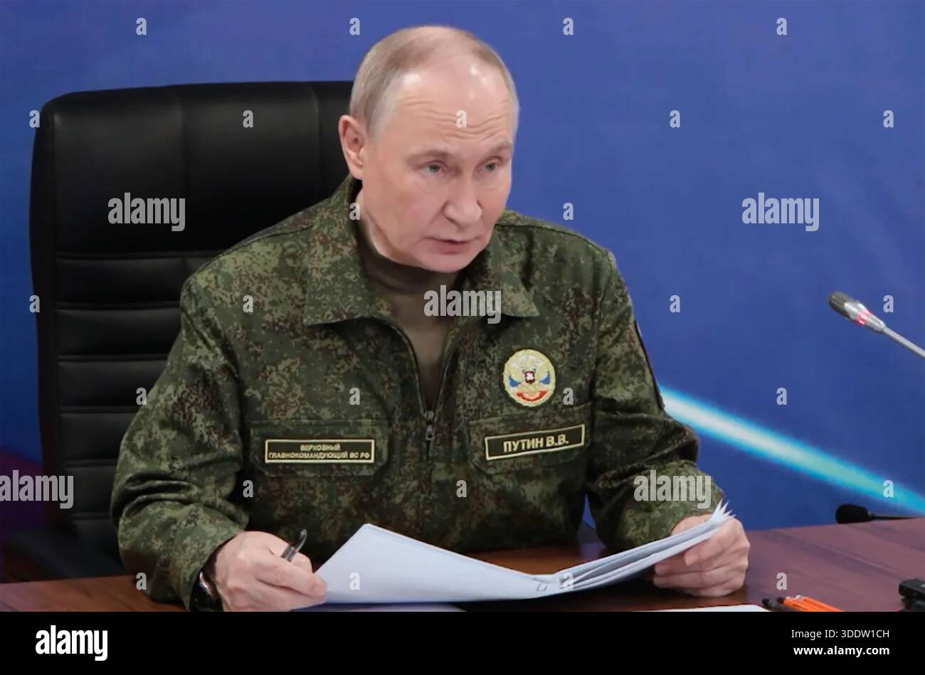 VLADIMIR PUTIN, presidente russo, in una conferenza stampa il 28 dicembre 2025. Foto Stock