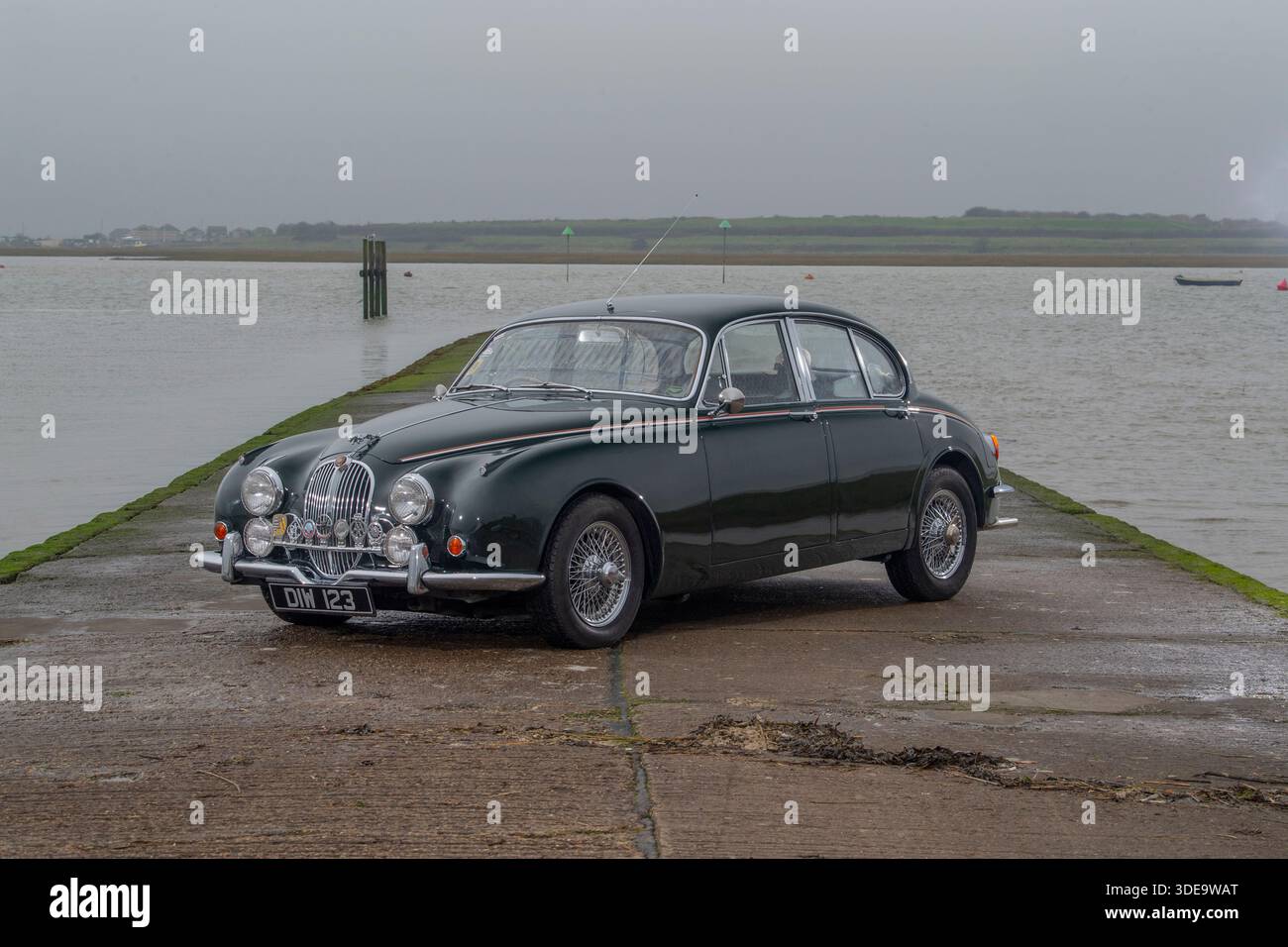 Berlina sportiva di lusso britannica classica Jaguar S Type 1966 Foto Stock