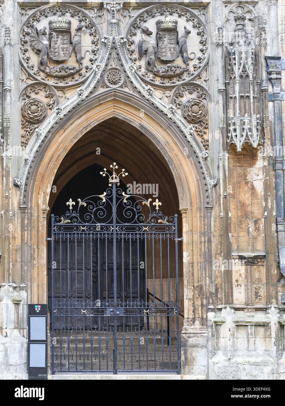 Ingresso chiuso al King's College, Università di Cambridge, Inghilterra. Foto Stock