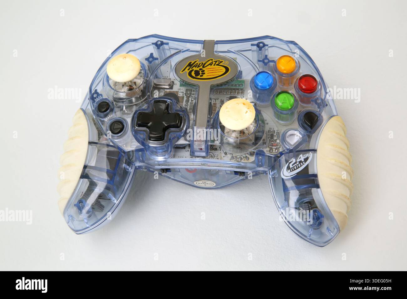 Controller Microsoft Xbox originale wireless Mad Catz trasparente Foto Stock