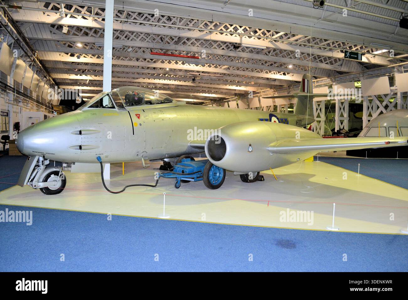 Caccia Meteor F.8 costruita da Armstrong Whitworth, in mostra al RAF Museum di Londra Foto Stock