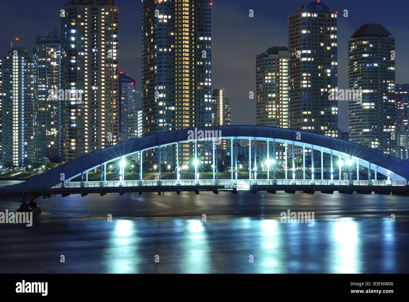 Ponte panoramico Eitai sul fiume Sumida di notte, Tokyo Giappone Foto Stock