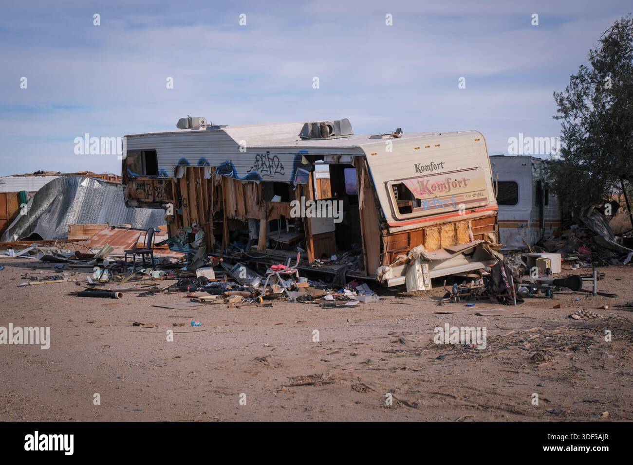 Californie, Slab City, 2025-12-28. Slab City est un campement atipique et non incorporé situé en plein désert de Californie, près de la mer de Salton, Foto Stock