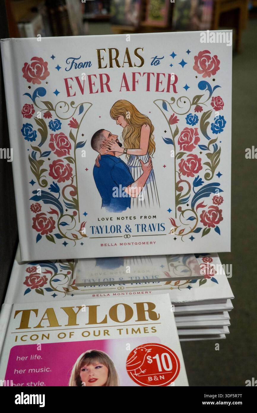 Barnes & Noble Booksellers su Union Square offre una vasta selezione di articoli, New York City, USA 2026 Foto Stock