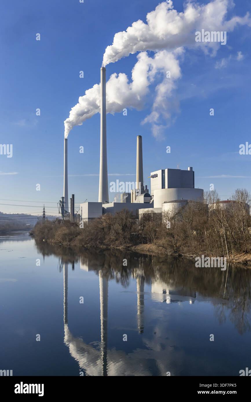 Centrale elettrica di Altbach-Deizisau am Neckar, gestita da EnBW. Una delle più grandi e moderne centrali elettriche a carbone della Germania. Deizisau, Baden-Wuerttembe Foto Stock