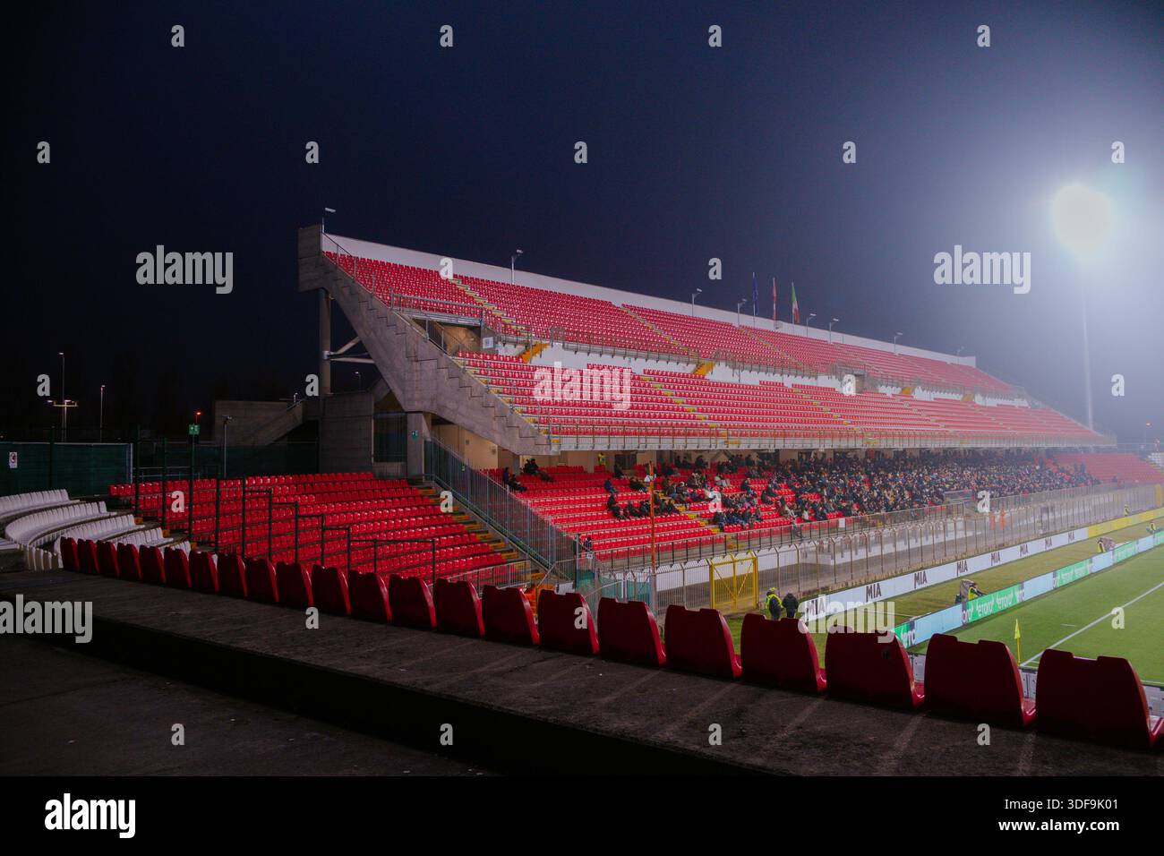 Monza, Italia: 28 dicembre 2022 - Vista generale all'interno dello Stadio Brianteo U-Power durante una partita amichevole tra AC Monza e Torino FC. Foto Stock