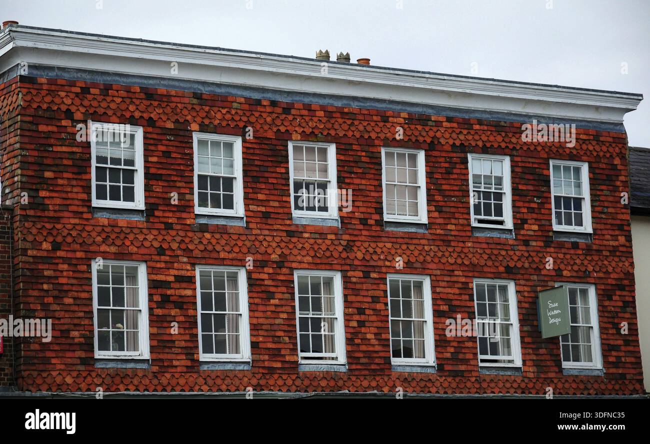 Piastrelle decorative in un edificio a Marlborough. Foto Stock