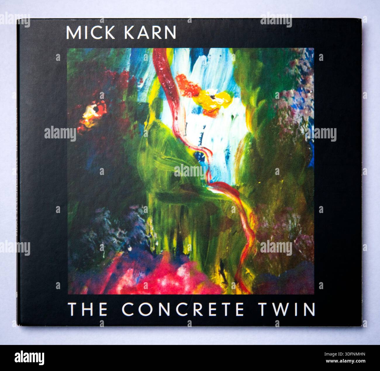 Versione CD dell'album solista concrete Twin dell'ex bassista giapponese Mick Karn Foto Stock