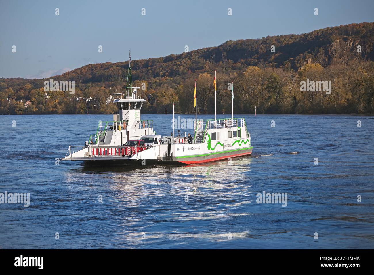 Traghetto Konrad Adenauer sul Reno da Bad Godesberg a Koenigswinter-Niederdollendorf, Germania, Renania settentrionale-Vestfalia, Bonn Foto Stock