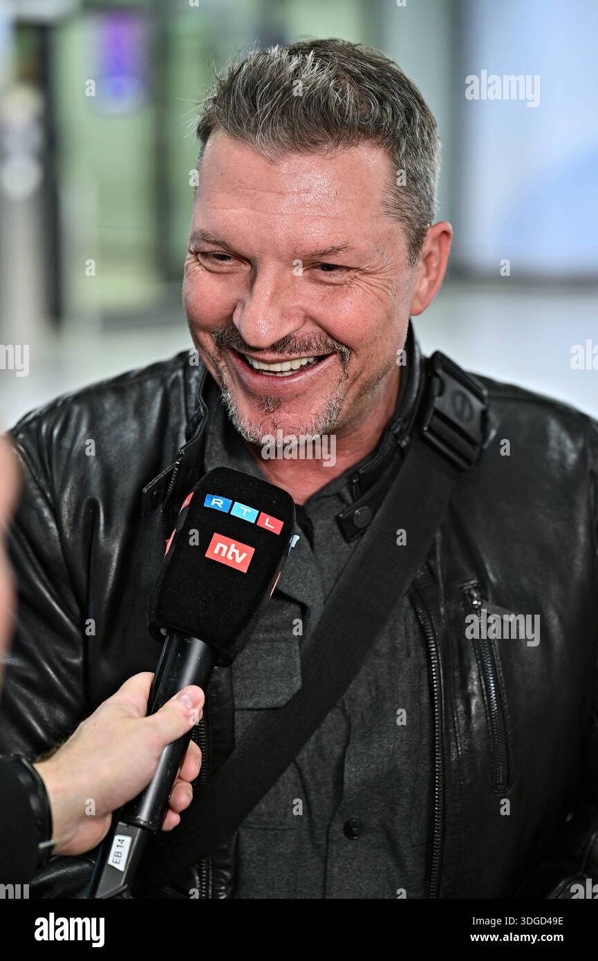 RTL - Dschungelcamp 2026. Hardy Krüger junior anläßlich der Abreise der ...