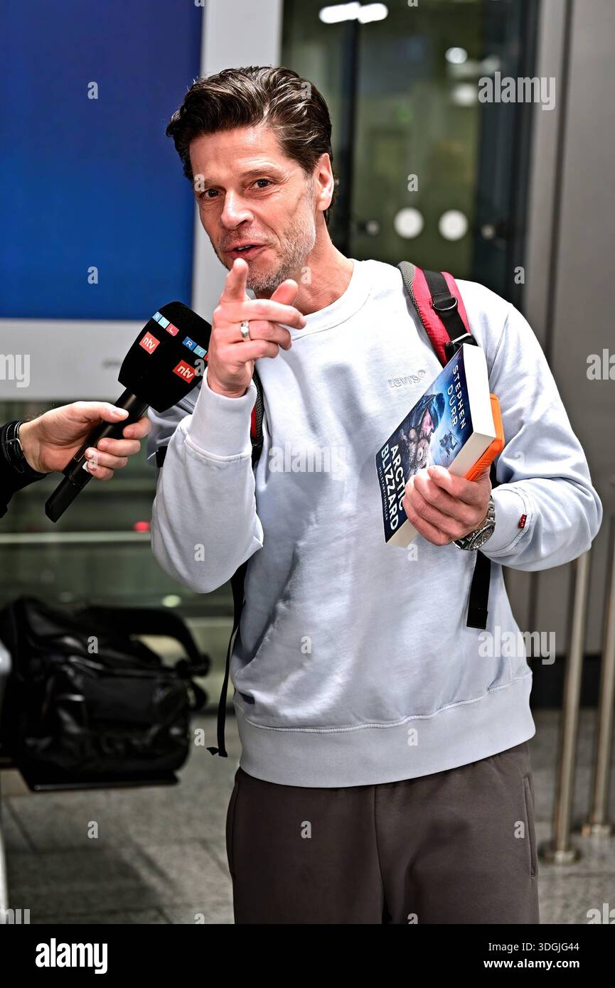 RTL - Dschungelcamp 2026. Stephen Dürr anläßlich der Abreise der ...