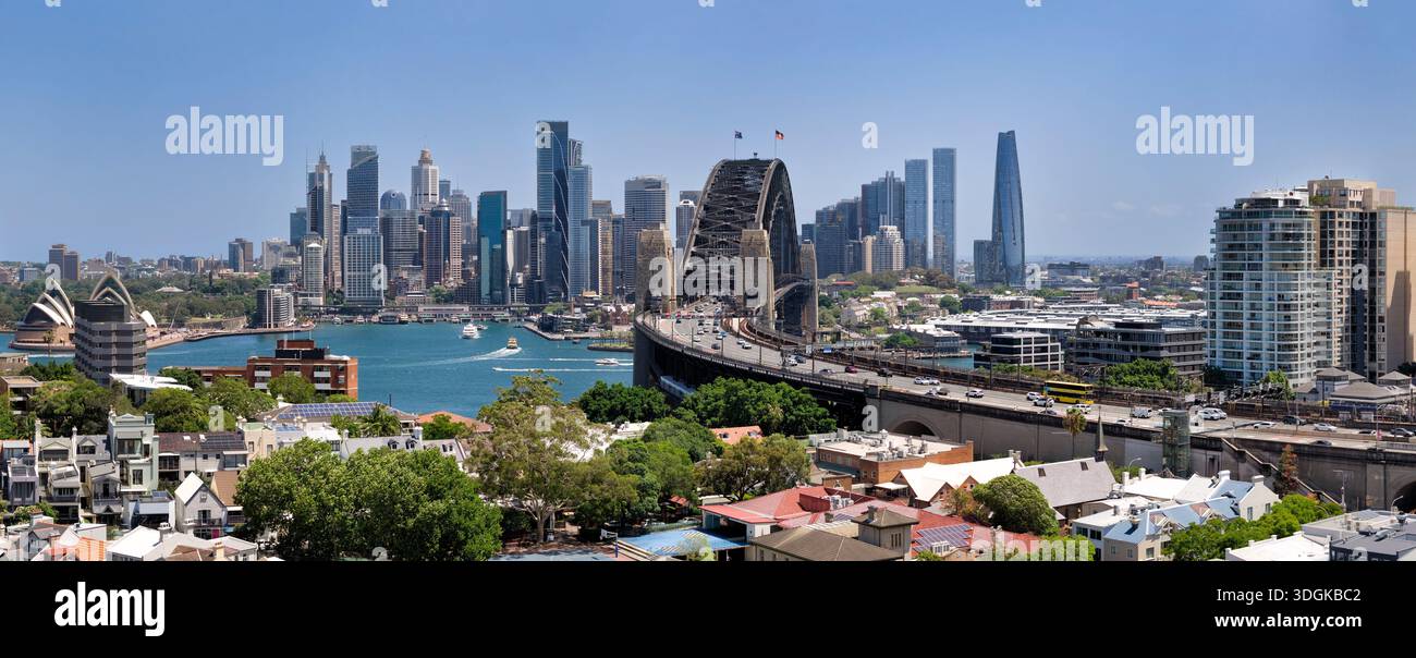 Dal parco Kirribilli di Sydney al ponte del porto, vista aerea del CBD, vista ravvicinata attraverso il ponte dall'autostrada Cahill. Foto Stock