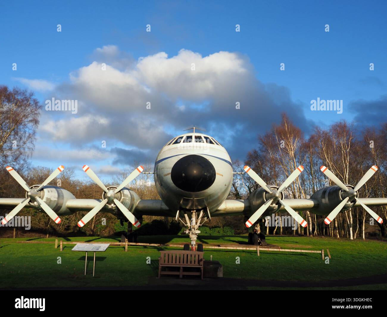 Bristol Britannia 312 G-AOVF, RAF Museum Cosford, Shropshire, Regno Unito Foto Stock