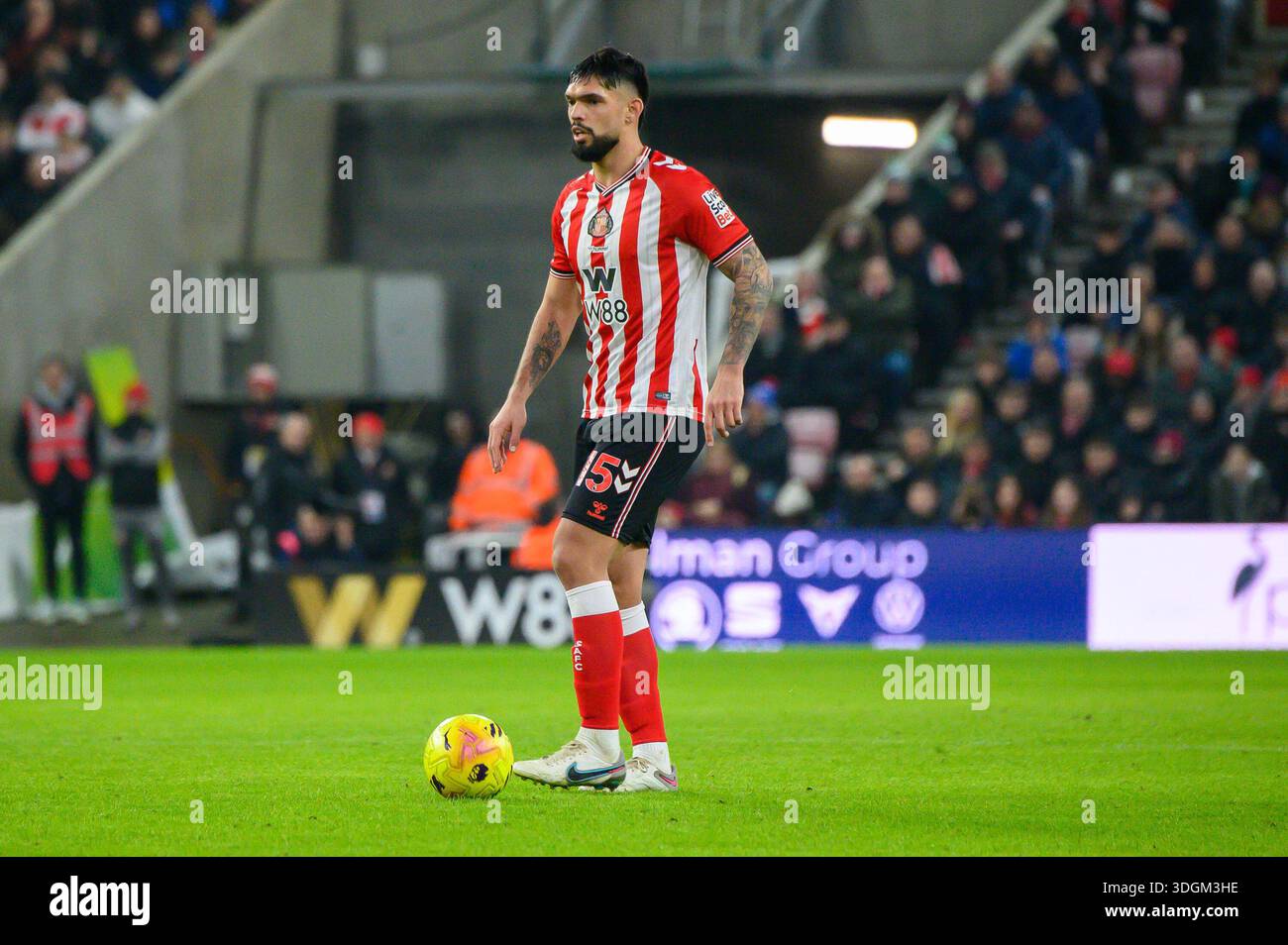 Il difensore del Sunderland AFC Omar Alderete in azione contro il Crystal Palace. Foto Stock
