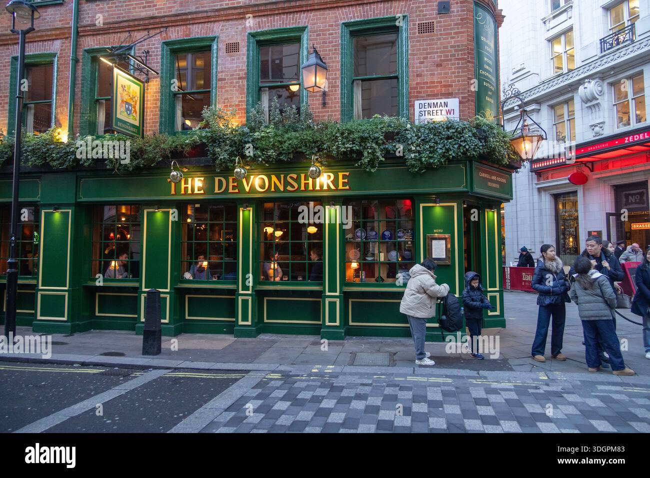 Il pub Devonshire Guinness London Foto Stock
