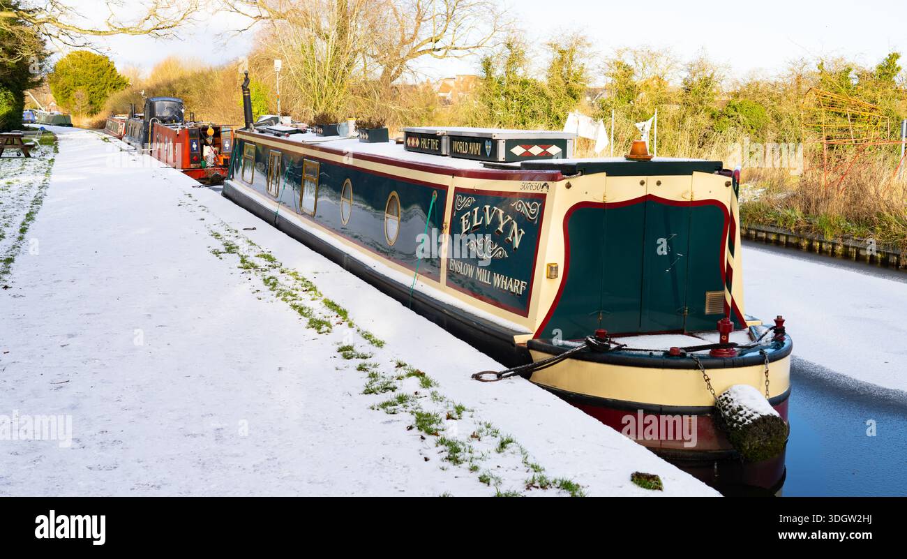 Lo Shropshire Union Canal, vicino a Ellesmere, nello Shropshire. Costruito negli anni '1790 (questa sezione), qui raffigurato nel gennaio 2026. Foto Stock
