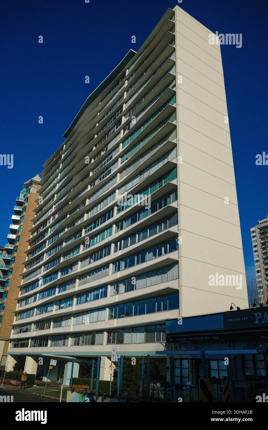 L'edificio di appartamenti Ocean Towers nel West End di Vancouver, British Columbia. Foto Stock