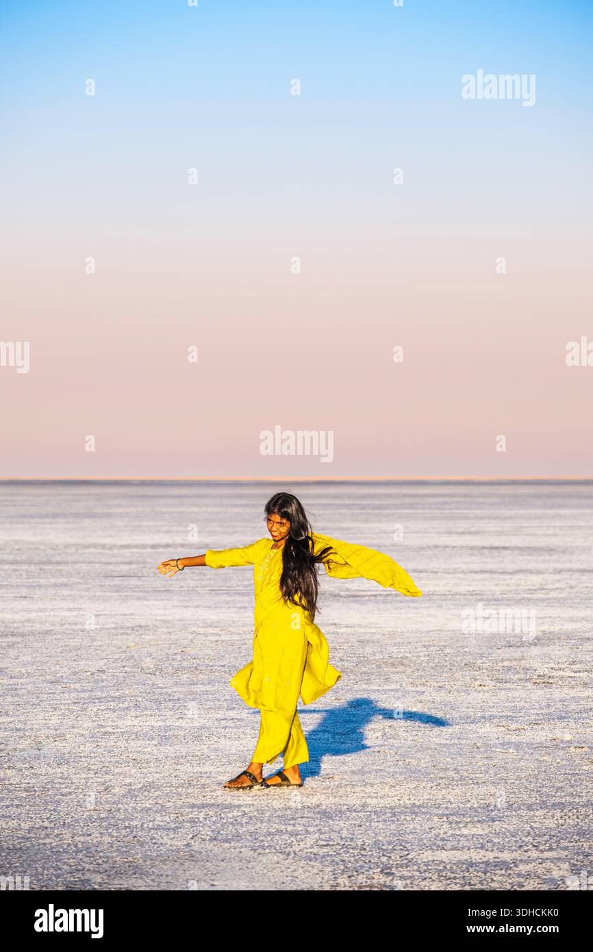 India, stato del Gujarat, regione di Kutch, il grande rann di Kutch, uno dei più grandi deserti salati del mondo Foto Stock