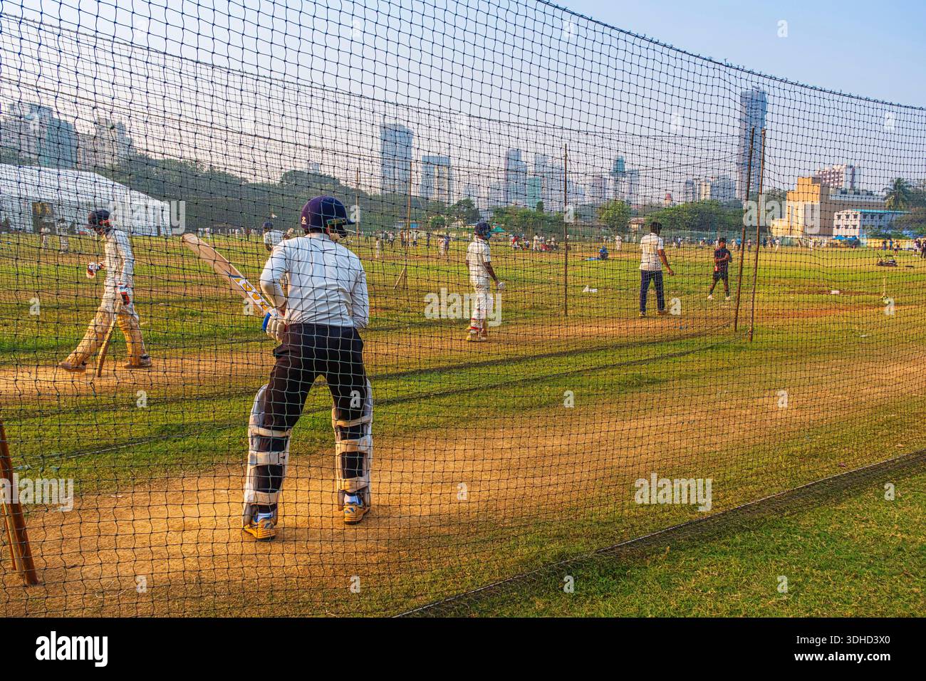 India, Stato del Maharashtra, Mumbai, Distretto di Fort, campo di cricket Azad Maidan Foto Stock