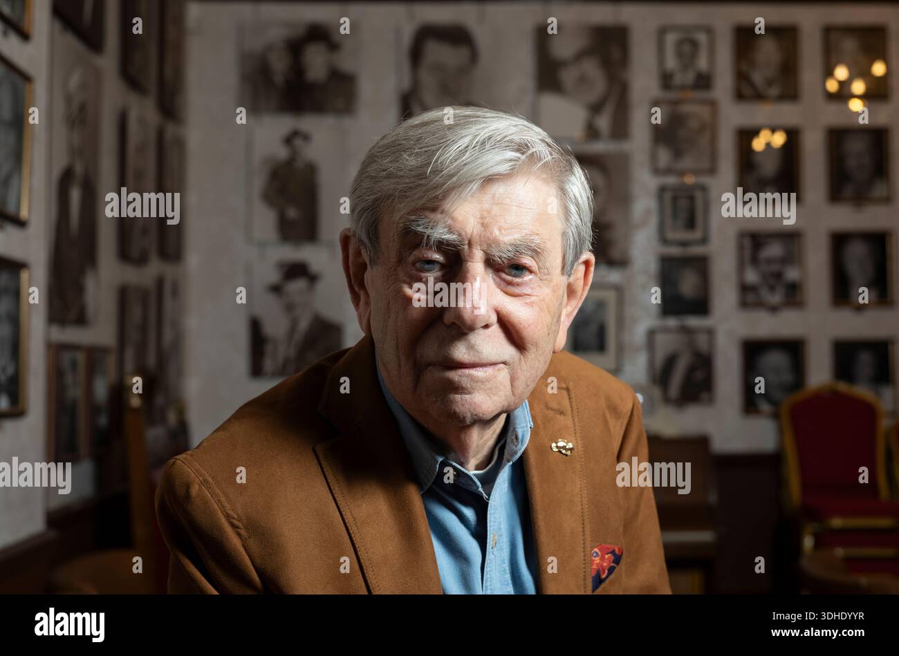 Melvyn Hayes, attore inglese e doppiatore con una carriera che dura più di sette decenni, tra cui IT Ain't Half Hot Mum e Summer Holiday. Foto Stock