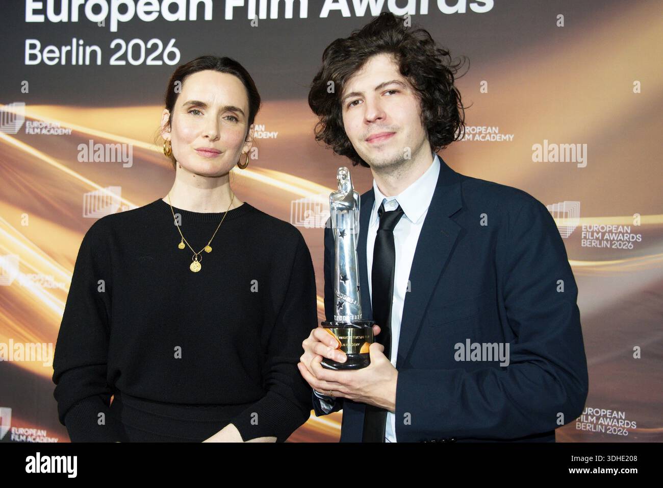 Sophie Mas e Ugo Bienvenu, EUROPEAN FILM AWARDS Berlin 2026, Photo Call at the House of World Cultures, Berlino, 17.01.2026 Foto Stock