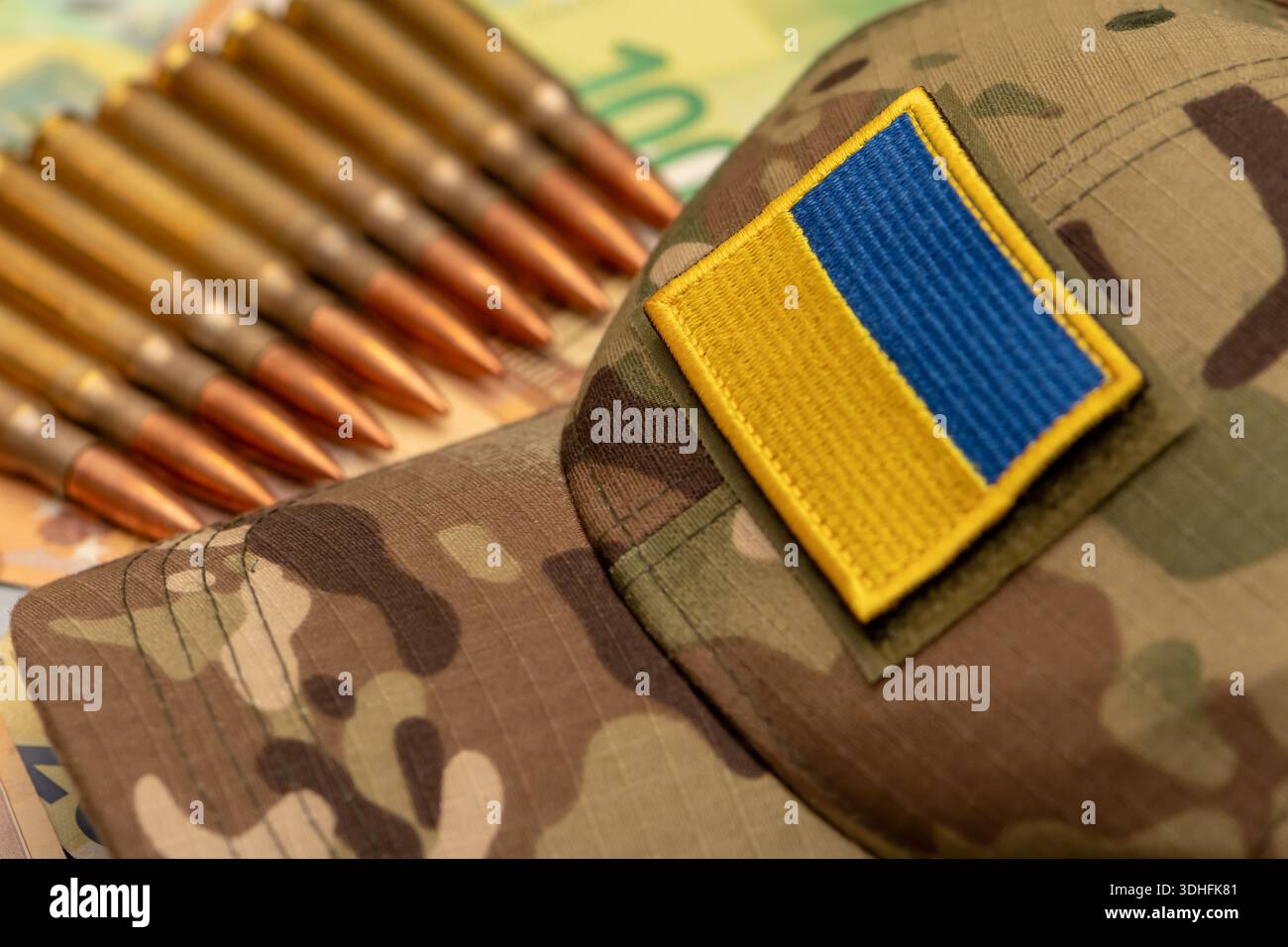 Dettagli sulle munizioni e sull'equipaggiamento dell'esercito ucraino Foto Stock