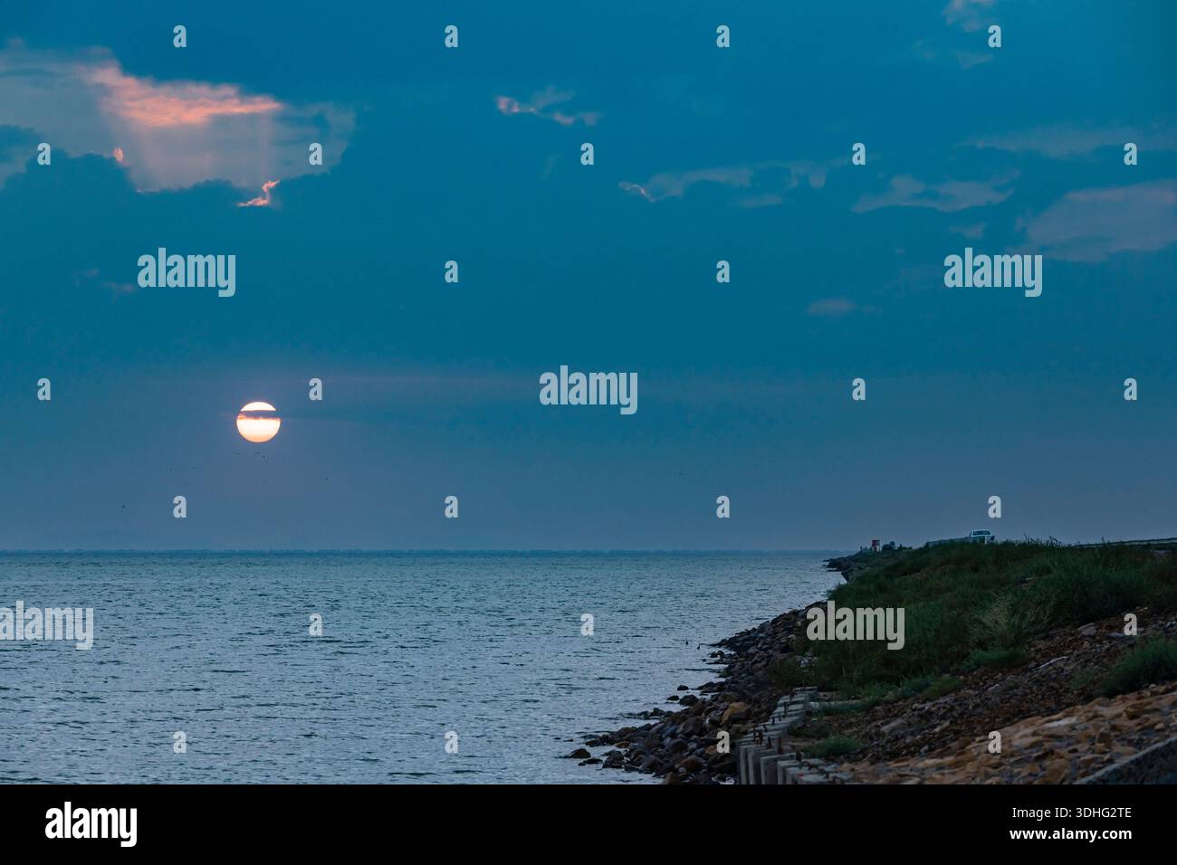 Rann del lago Kutch, tramonto, vicino a Dholavira, Kutch, Gujarat, India, Asia meridionale, Asia Foto Stock