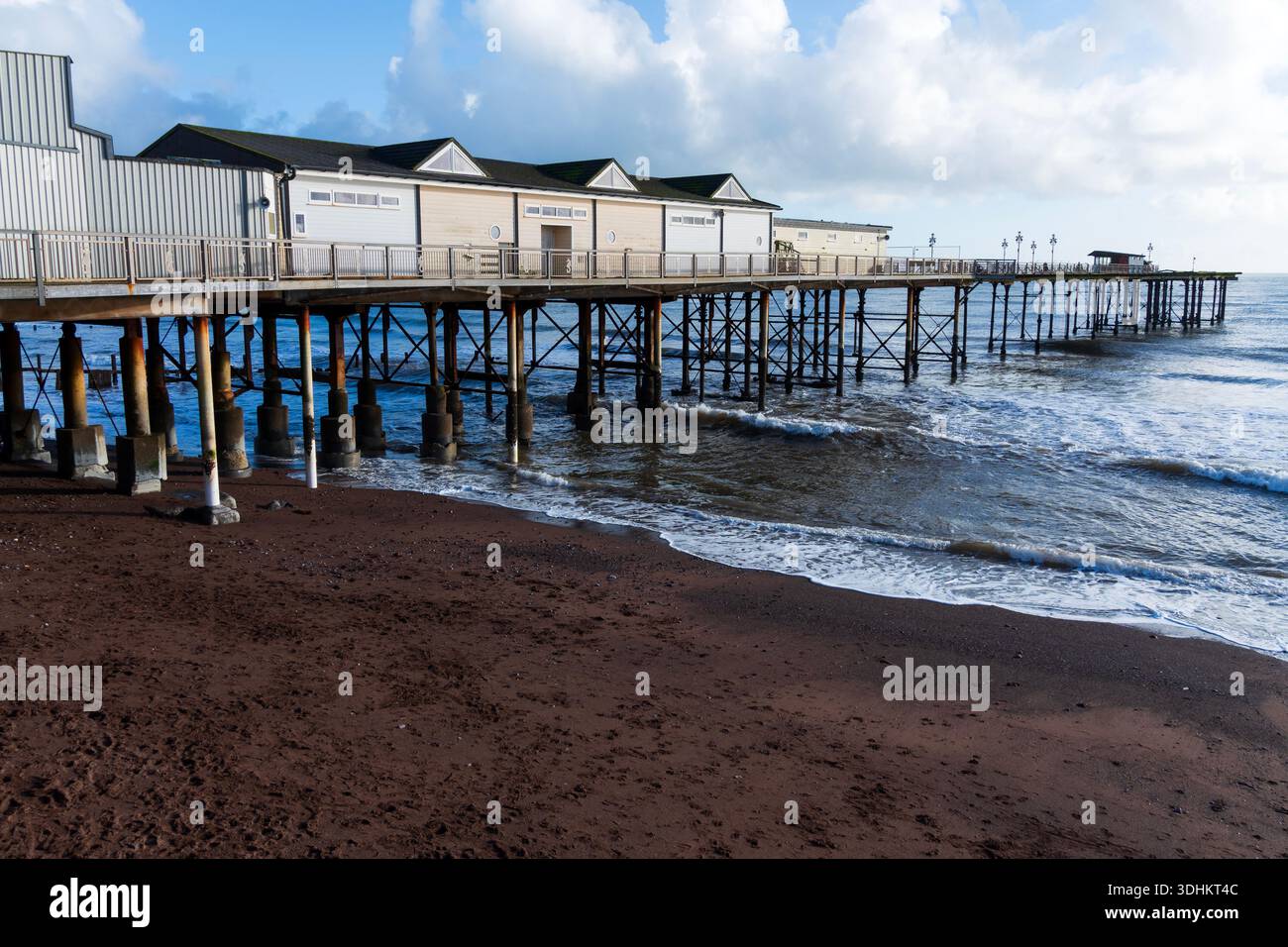 Molo di Teignmouth e groynes, Teignmouth, Devon, Inghilterra Foto Stock