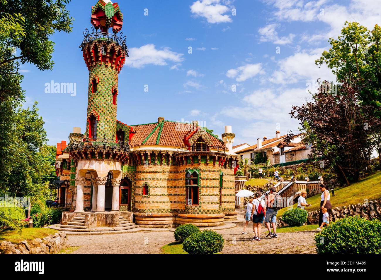 El Capricho è una villa a Comillas, Cantabria, Spagna, progettata da Antoni Gaudí. Fu costruito tra il 1883 e il 1885 per l'uso estivo di un ricco cliente, Máxi Foto Stock
