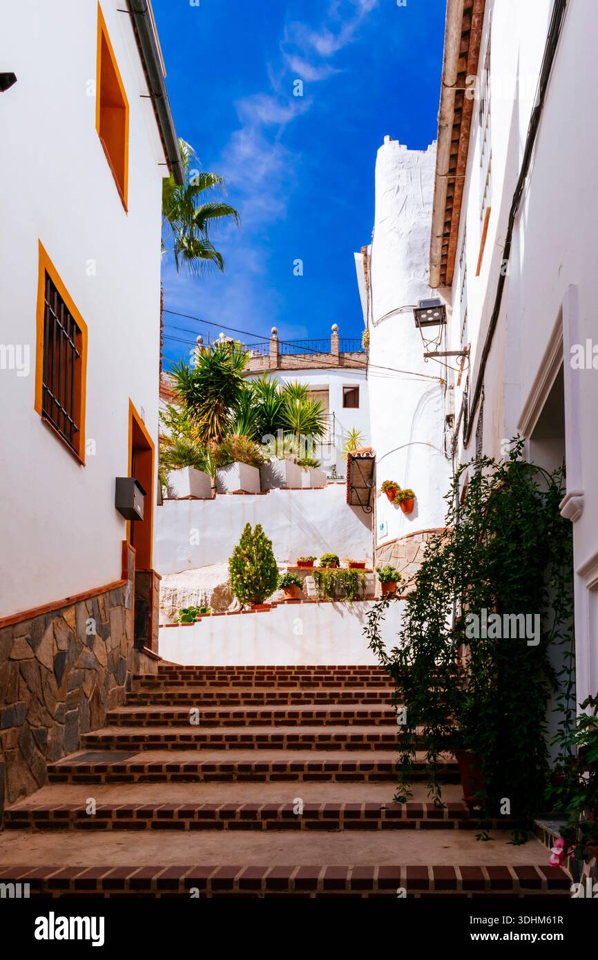 Montejaque è un villaggio bianco spagnolo situato nell'area di Ronda. Montejaque, Sierra de Ronda, Málaga, Andalucía, Spagna, Europa Foto Stock