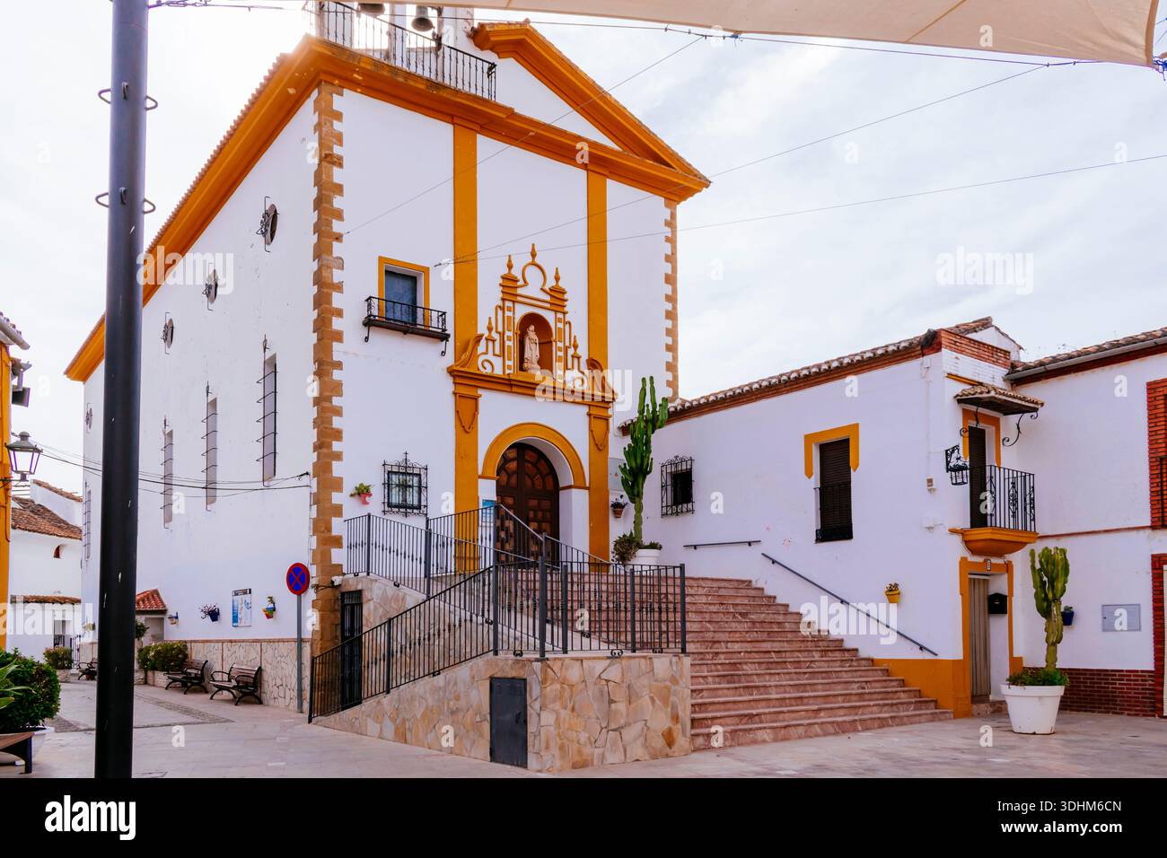 Chiesa di nostra Signora di El Rosario, Piazza nostra Signora della salute. Jimera de Líbar, Sierra de Ronda, Málaga, Andalucía, Spagna, Europa Foto Stock