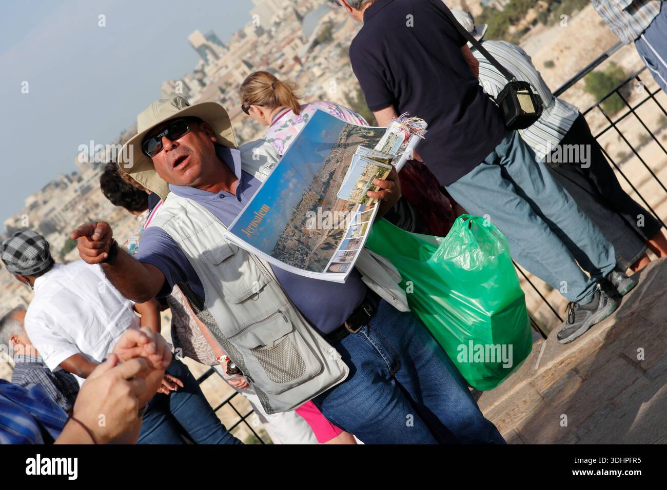 Venditore sul Monte degli Ulivi a Gerusalemme, Israele Foto Stock