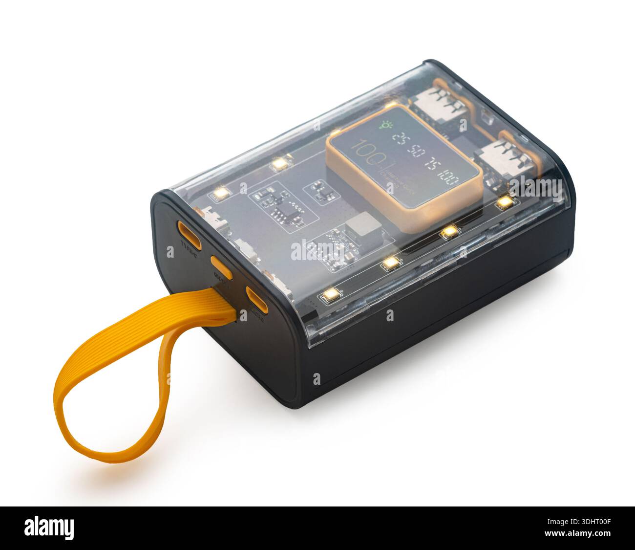 Primo piano del power Bank su sfondo bianco isolato Foto Stock