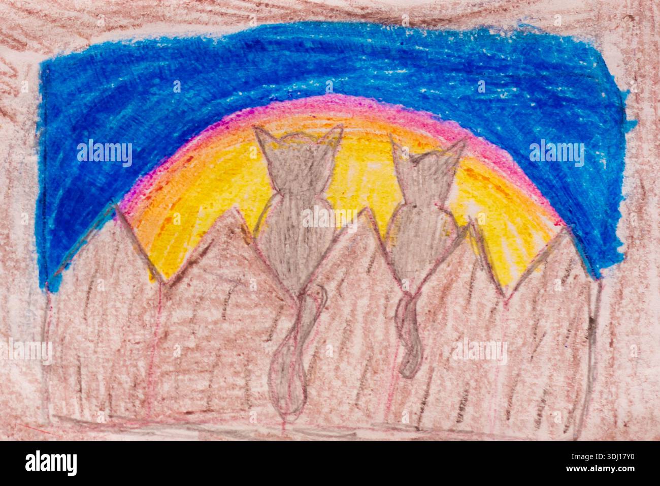 Dorso di due gatti con code sulla recinzione che guardano al tramonto realizzato dal bambino utilizzando pastelli di cera Foto Stock