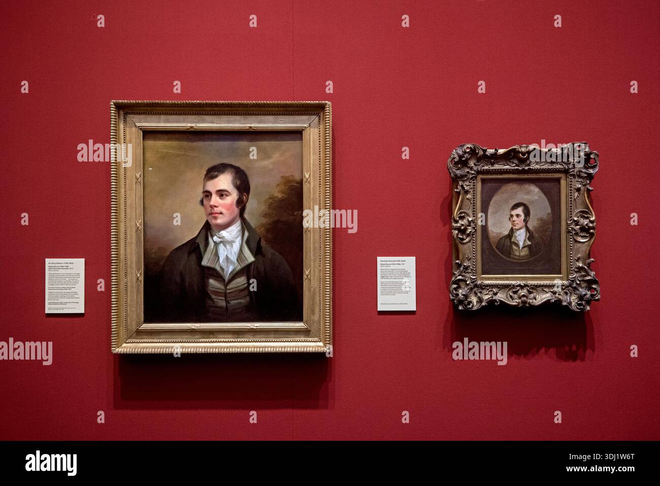 Ritratto perduto di Robert Burns di Henry Raeburn (a sinistra) accanto al dipinto originale di Alexander Nasmyth esposto nella Scottish National Gallery. Foto Stock