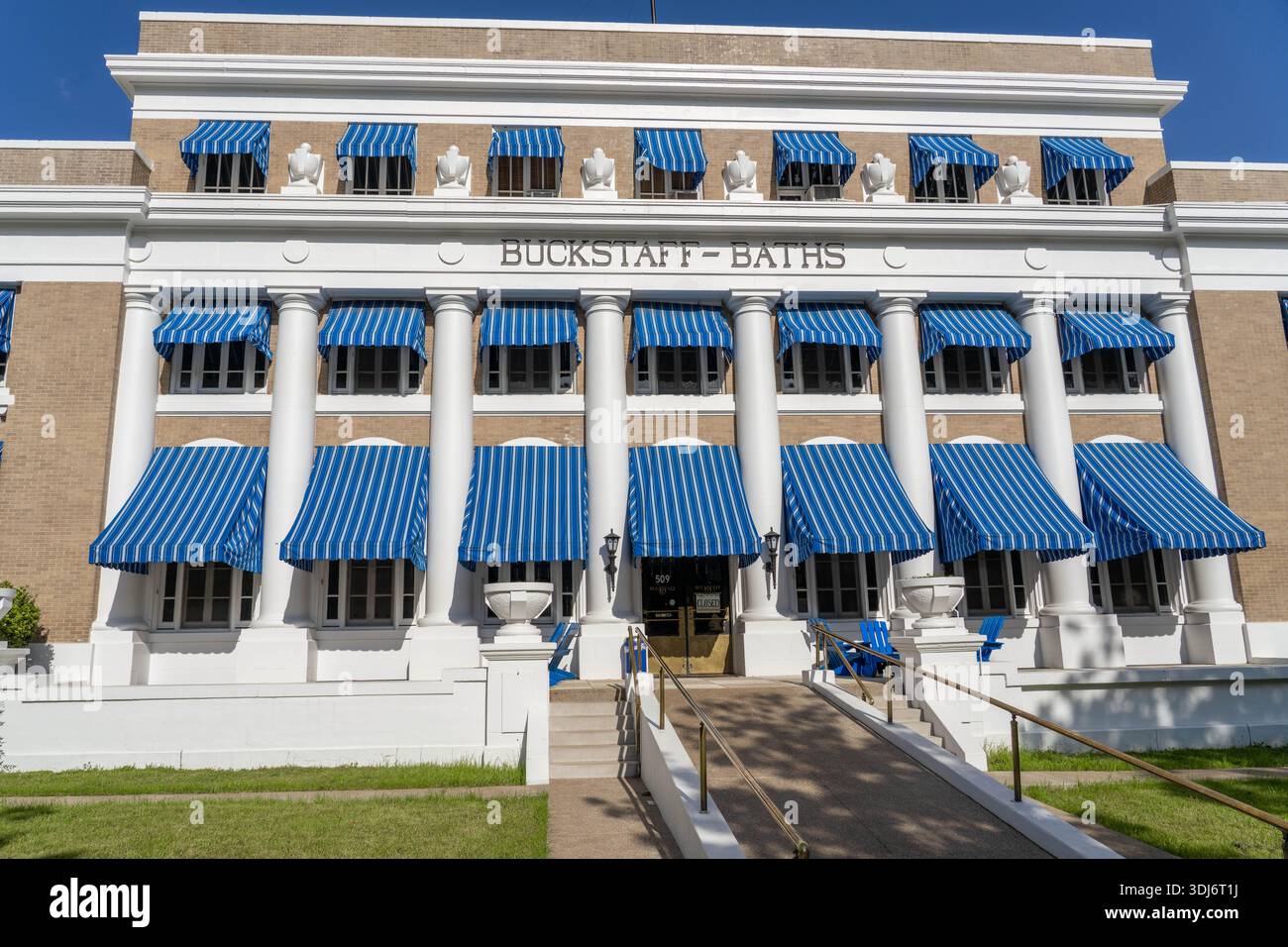 Hot Springs Arkansas - 8 aprile 2024: Buckstaff Baths Hot Spring Resort a Hot Springs Arkansas, sito storico Foto Stock